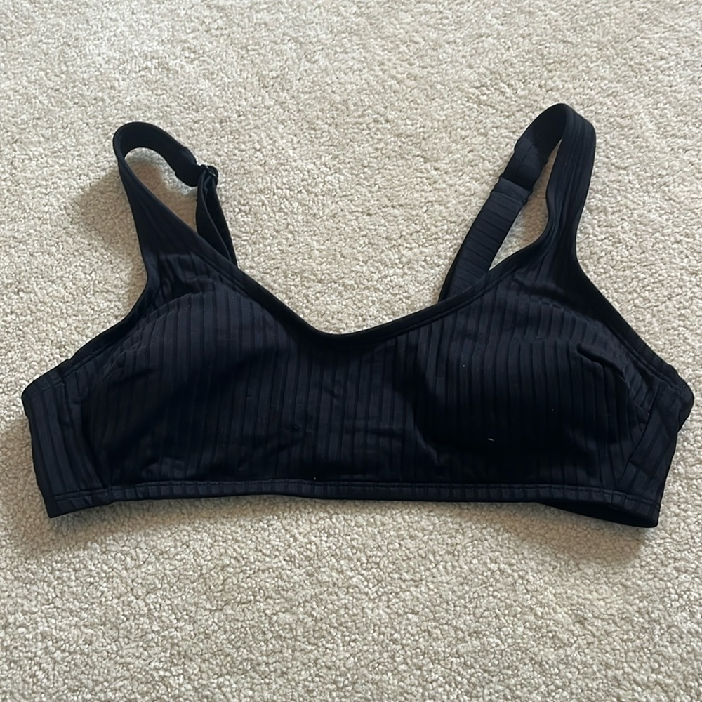 black ribbed bikini top